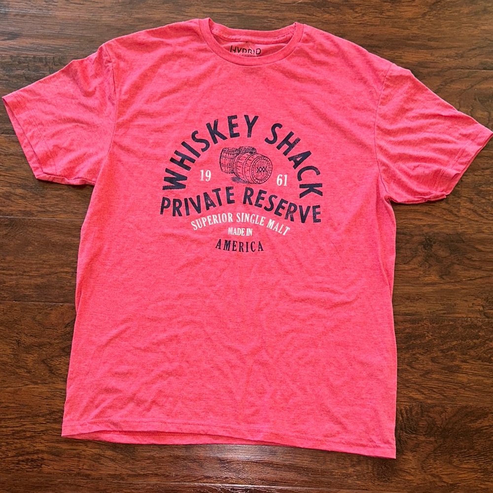 NWT Men’s Hybrid Apparel Whiskey Shack Private Reserve Red T-Shirt (L)